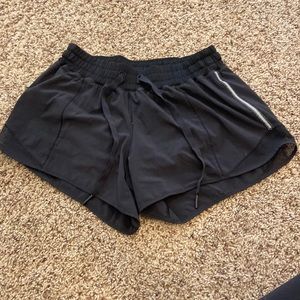 Black LULULEMON shorts